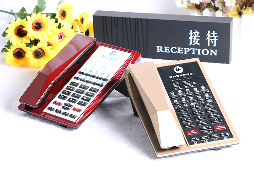 紅色電話機(jī)的展示