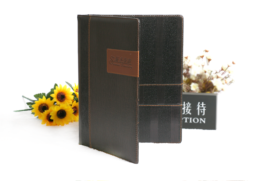 條紋設計，突出高貴優(yōu)雅